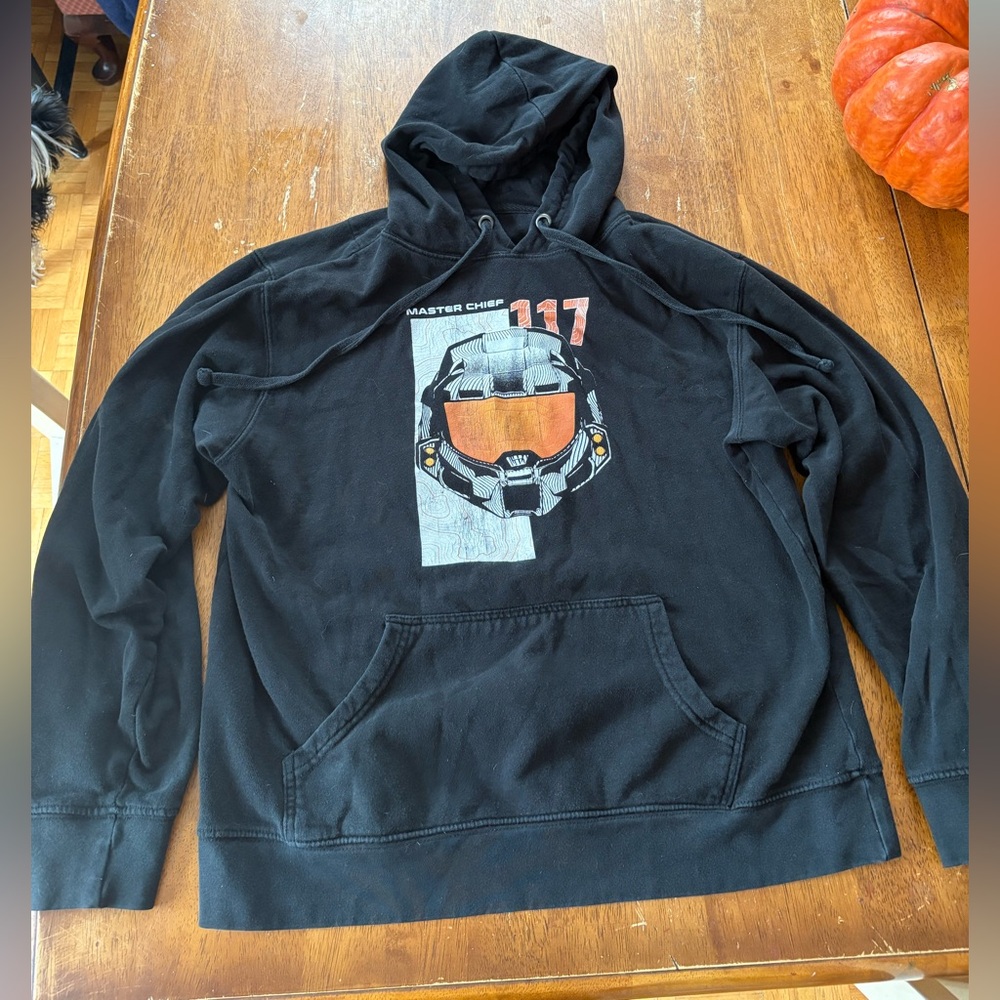 Halo Black Graphic women's hoodie